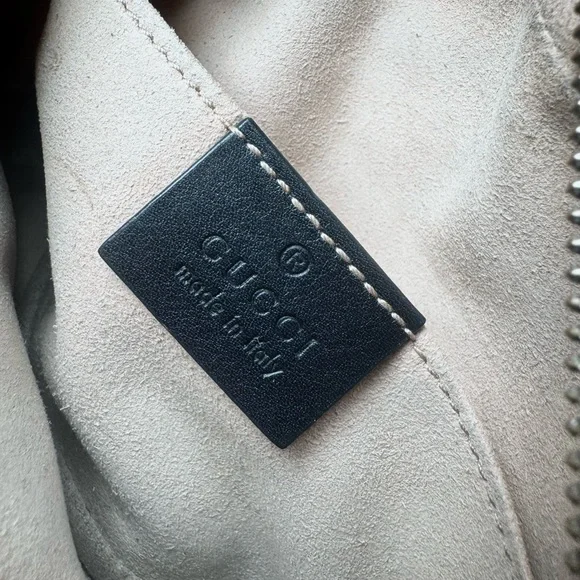 Gucci (GG Logo) Marmont Matelassé Leather Bag - Picture 3 of 13